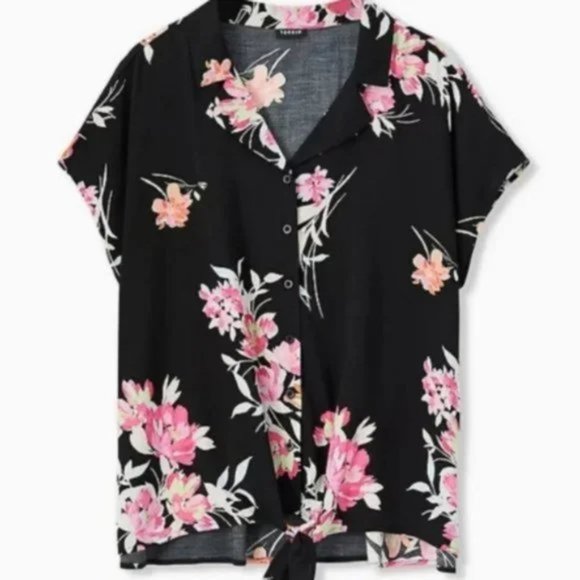 Torrid floral Blouse - Picture 3 of 6